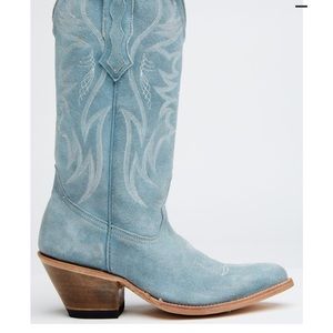 Idyllwind Women's Charmed Life Western
Boots - Pointed Toe